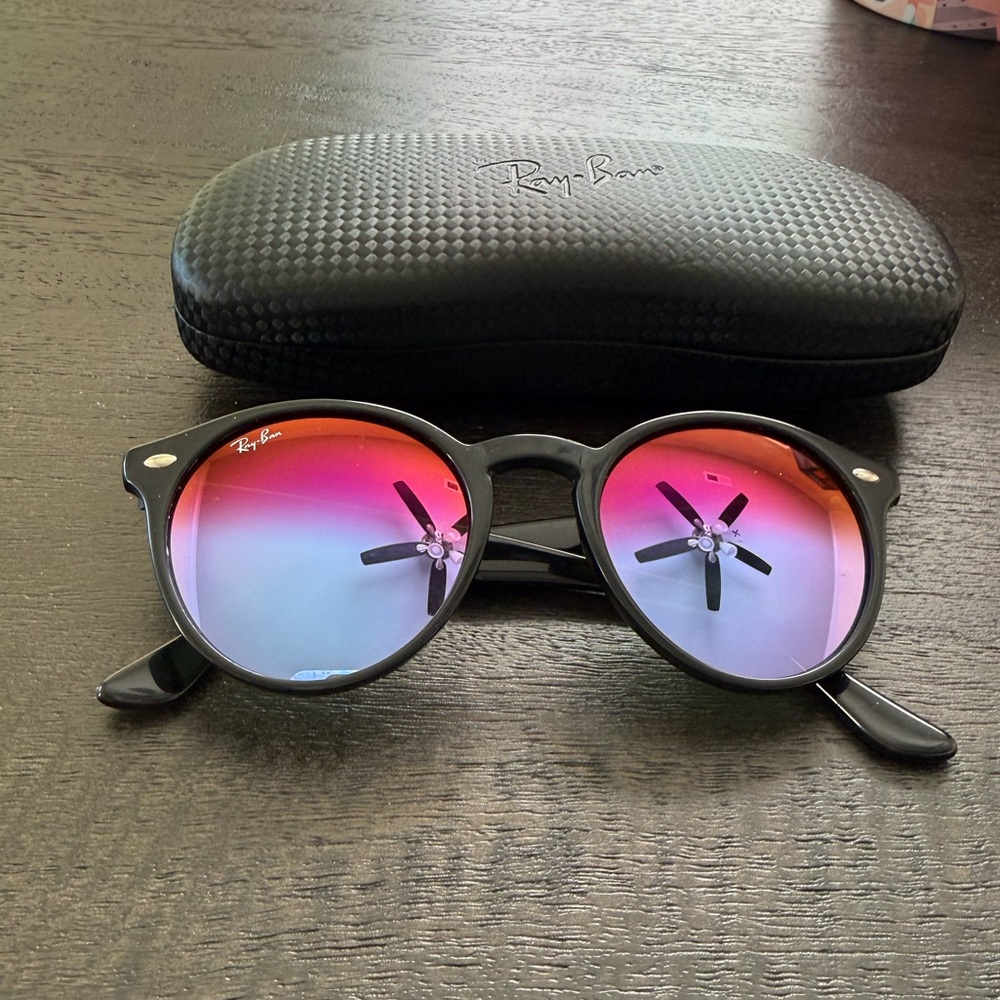 Ray-Ban Black Frames With Pink Gradient Lenses - image 1